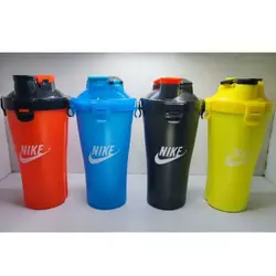 شیکر بدنسازی دو مخزنه نایک Nike گنجایش کلی 0.7 لیتر