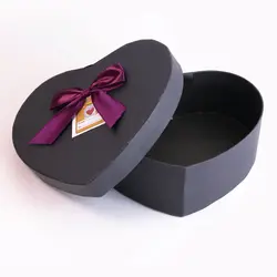 جعبه کادویی قلبی مشکی متوسط کد 5049