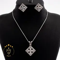 نیم ست نقره طرح گل و لوزی | H 560