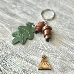 جاکلیدی چرمی طرح بلوط