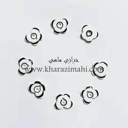 دکمه طرح پروانه سیاه سفید
