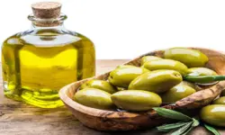 روغن زیتون درجه یک رُزان، 820 میلی لیتری