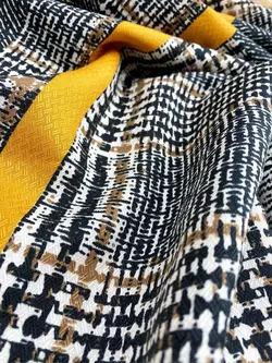 شال پاییزه نخی طرح زبرا (1155) | مادام بلا | شال دخترانه | روسری دخترانه