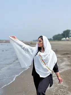 شال تک رنگ هندی (1958) | مادام بلا | شال دخترانه | روسری دخترانه