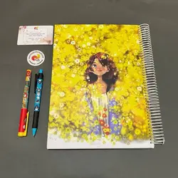آلبوم عکس دختر در دشت زرد