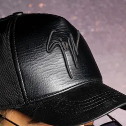 کلاه رویه چرم طرح S.W - فروشگاه اینترنتی ریسک