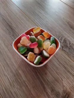 پاستیل قلب ریز رنگی ببتو صد گرمی