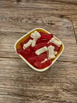 پاستیل استخوان ایرانی 100 گرمی - شهر گیلاس | فروشگاه تخصصی پاستیل و شکلات