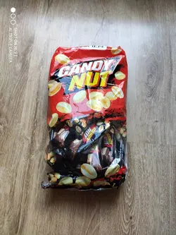 کندی نات مشکی روشن یک کیلویی - شهر گیلاس | فروشگاه تخصصی پاستیل و شکلات