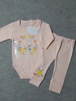 قیمت و خرید بادی و شلوار چیاکو گل دار طرح موش - سیسمونی آقابزرگ