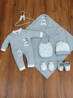 قیمت و خرید ست بیمارستانی بی بی لایف طرح خرس و بادکنک طوسی - سیسمونی آقابزرگ