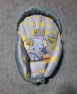 قیمت و خرید آغوش سوییسی مخمل تی تی - سیسمونی آقابزرگ