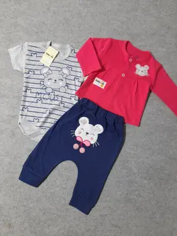 قیمت و خرید سه تیکه بی بی وان طرح گربه سرخابی - سیسمونی آقابزرگ