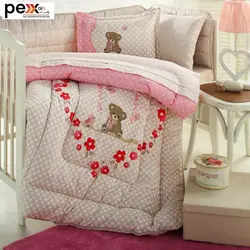 سرویس لحاف 8 تکه خواب نوزاد ازدیلک سری رنفورس گلدوزی و تکه دوزی طرح Heart bear