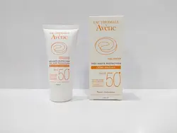 ضد آفتاب اون SPF50 پروتکشن مینرال اون (رنگی) - مادانو