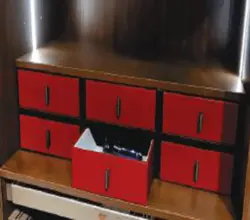 باکس چرمی کشویی فرنچ استایل سایز 10*40*27 فانتونی کد J907