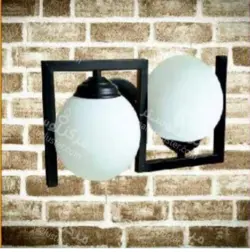 دیوارکوب مولکولی ۲ شعله کد ۶۲۴/۲ بدنه مشکی و حباب سفید ( ارسال 5 روز کاری )