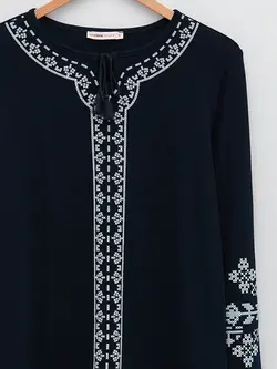 بلوز یقه خدمه کلاسیک lcwaikiki