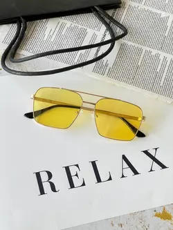 عینک آفتابی مردانه هوگو باس مدل POLICE OLD7651