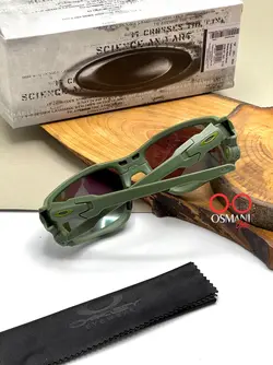 عینک ورزشی زنانه و مردانه اوکلی مدل پلاریزه OAKLEY oo9329