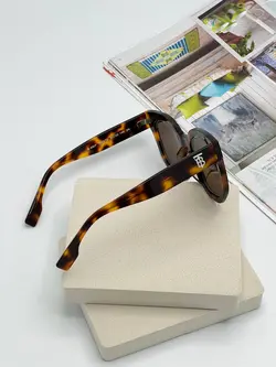 عینک آفتابی زنانه باربری مدل BURBERRY b4307