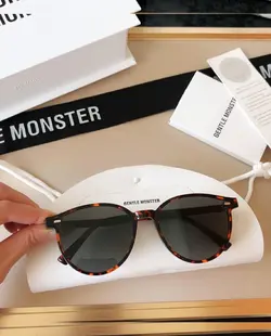 عینک آفتابی زنانه و مردانه جنتل مانستر مدل GENTLE MONSTER SLO