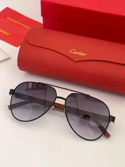 عینک آفتابی مردانه کارتیر دسته چوبی مدل CARTIER CA20033