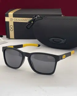 عینک ورزشی زنانه و مردانه اوکلی مدل OAKLEY CATALYST OO9272