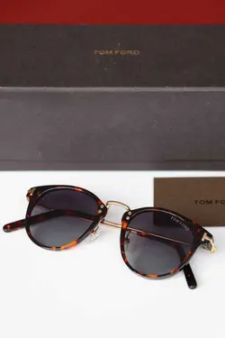 عینک آفتابی زنانه و مردانه تام فرد مدل TOM FORD TF0673