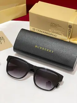 عینک آفتابی زنانه و مردانه باربری لندن مدل BURBERRY LONDON BE4309