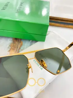 عینک آفتابی مردانه بوتگا ونتا مدل Bottega Veneta BV1012S