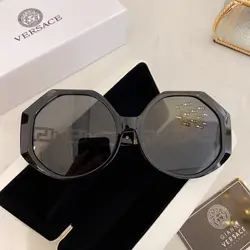 عینک آفتابی زنانه ورساچه مدل VERSACE VE4395