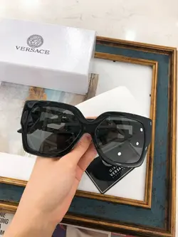 عینک آفتابی زنانه ورساچه مدل VERSACE VE4402