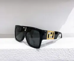 عینک آفتابی زنانه ورساچه مدل VERSACE VE4402