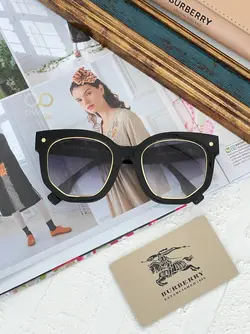 عینک آفتابی زنانه باربری مدل BURBERRY B4307