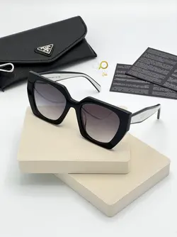 عینک آفتابی زنانه پرادا مدل PRADA SPR 15W-F