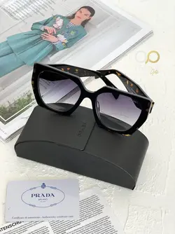 عینک آفتابی زنانه پرادا مدل PRADA SPR 15W-F