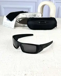 عینک ورزشی زنانه و مردانه اوکلی مدل OAKLEY oo9014