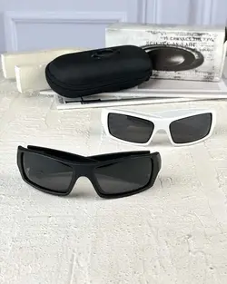 عینک ورزشی زنانه و مردانه اوکلی مدل OAKLEY oo9014