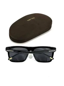 عینک آفتابی مردانه تامفورد مدل TOMFORD BOCKLEY TF0906