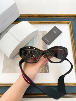 عینک آفتابی زنانه پرادا مدل PRADA PR07YS