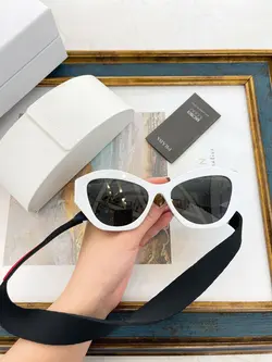 عینک آفتابی زنانه پرادا مدل PRADA PR07YS