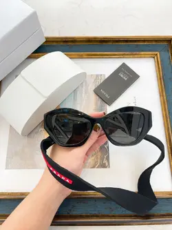 عینک آفتابی زنانه پرادا مدل PRADA PR07YS