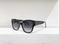 عینک آفتابی زنانه پرادا مدل PRADA PR02WS