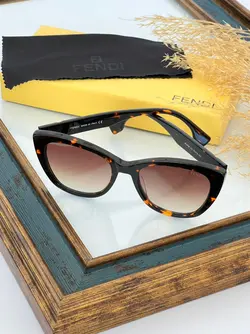 عینک آفتابی زنانه فندی مدل FENDI FF0766