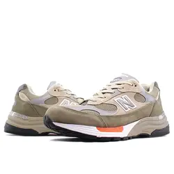 کفش پیاده‌روی و دویدن نیوبالانس مدل New Balance 992 شناسه 115002026