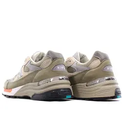 کفش پیاده‌روی و دویدن نیوبالانس مدل New Balance 992 شناسه 115002026