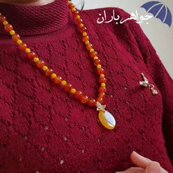 سینه ریز عقیق قرمز و زرد با آویز سنگ عقیق زرد اصل S3008