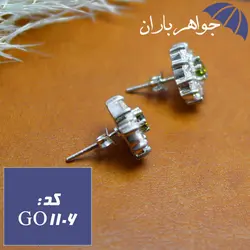 گوشواره نقره میخی نگین سبز دور جواهری کد GO_1106