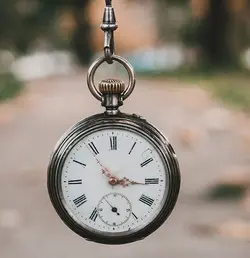 کتاب صوتی قانون جذب و کائنات